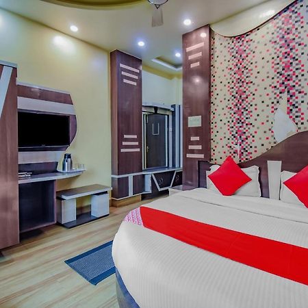 OYO 1851 Hotel Sefali Deluxe- Hygiene Ensured Calcutta Eksteriør billede