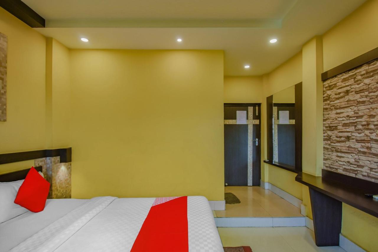 OYO 1851 Hotel Sefali Deluxe- Hygiene Ensured Calcutta Eksteriør billede