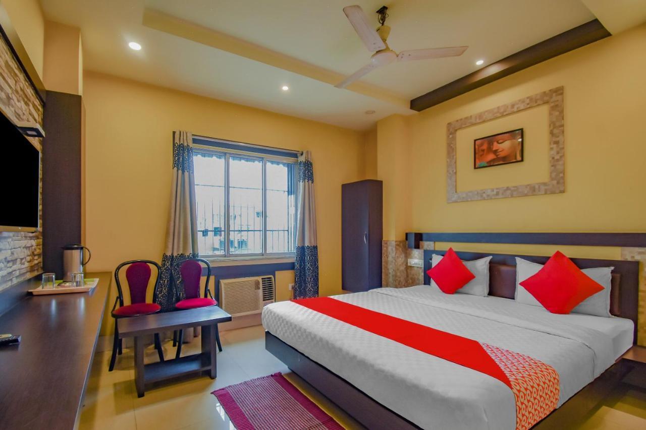 OYO 1851 Hotel Sefali Deluxe- Hygiene Ensured Calcutta Eksteriør billede